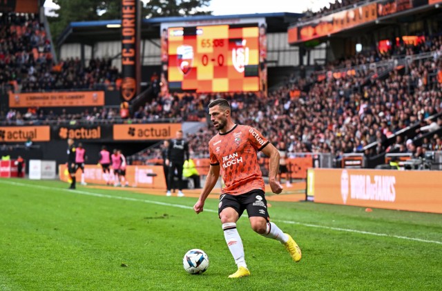 FC Lorient Mercato C Est Fait Un Milieu Offensif Quitte Le FCL